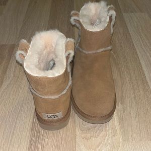 women’s Ugg Boots